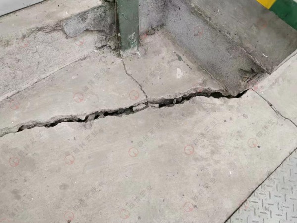 工厂地坪：沉降解析与大型纸业制造车间地坪沉降加固抬升工程